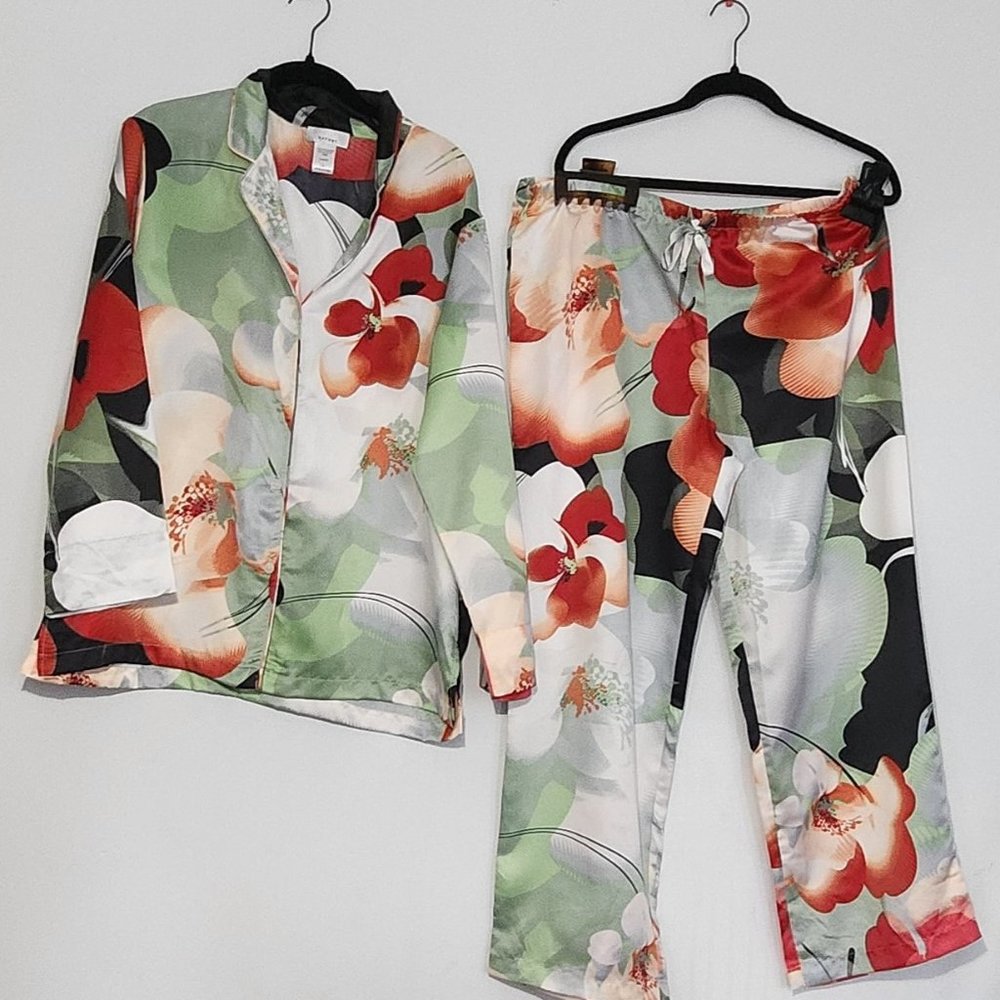 Long sleeve pajama set